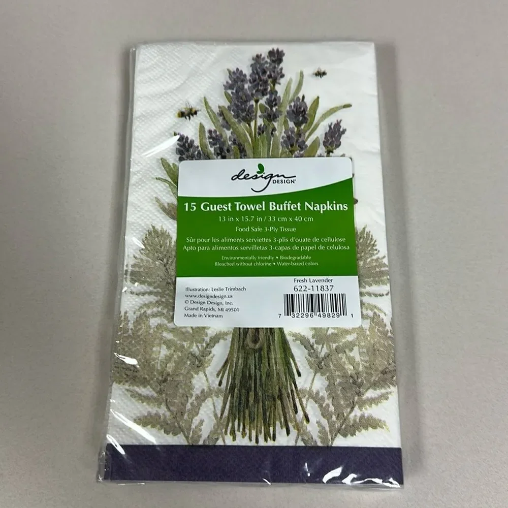Fresh Lavender Floral Bouquet White Purple Set of 15 x 2 Guest Size Napkins
